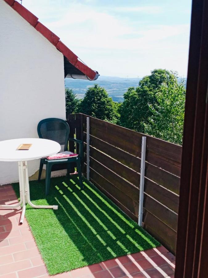 Luxus Appartement Im Schloss Fockelberg 外观 照片